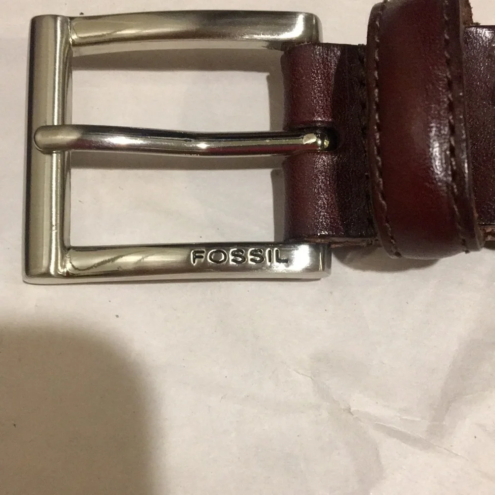 Like New! Fossil Mens Maddox Brown Leather Braided Belt size 42